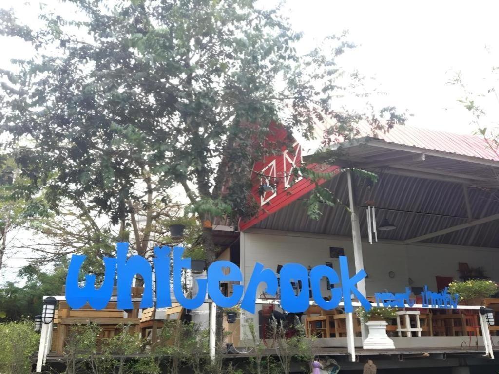 White Rock Resort Pak Chong Екстериор снимка